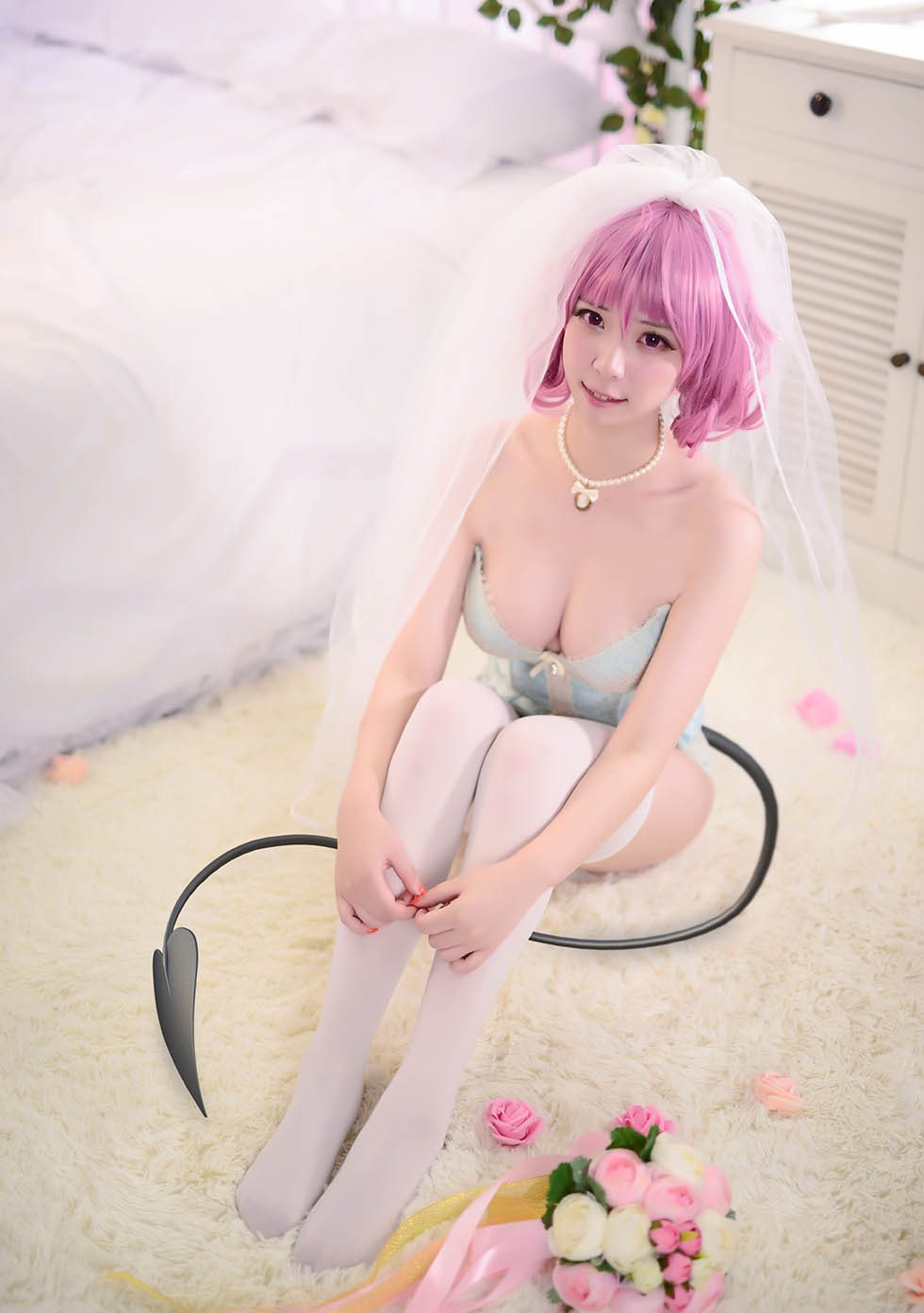 微博正妹《闪月半》婚纱 [21P]