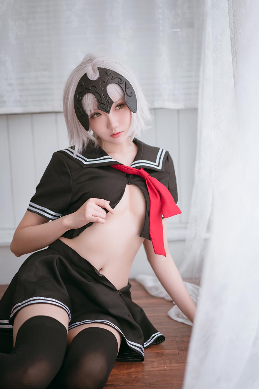 《瓜希酱》黑贞德 校服 [13P]