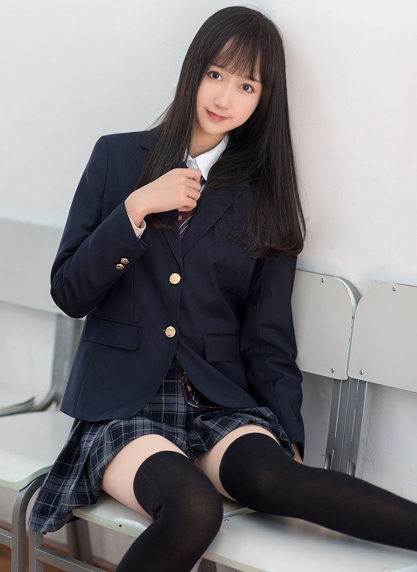 木绵绵OwO 黑丝JK [47P]