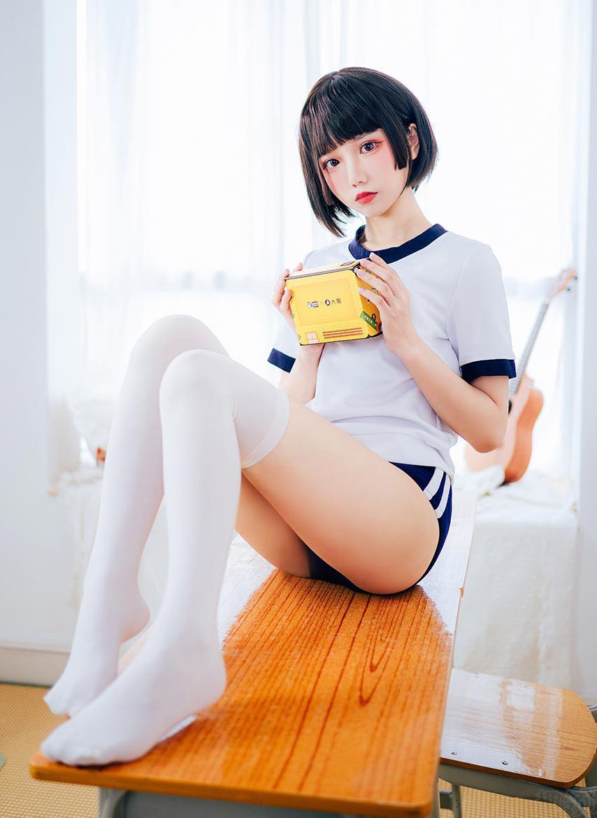 微博正妹《果咩酱w》体操服 [19P]