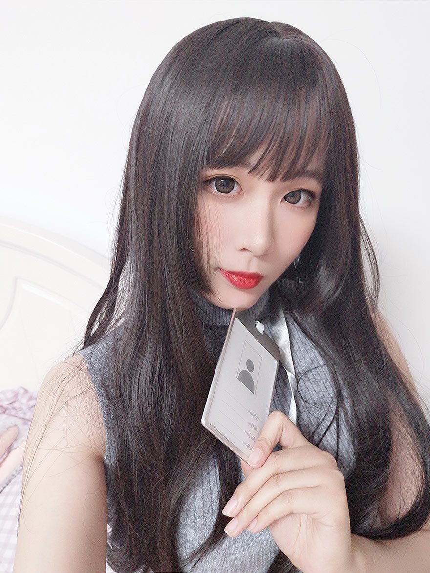 颜值博主《轩萧学姐》 职场新人OL [29P]