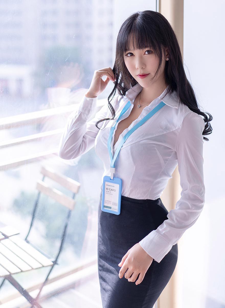 微博网红《抖娘-利世》OL写真 [48P+1V]