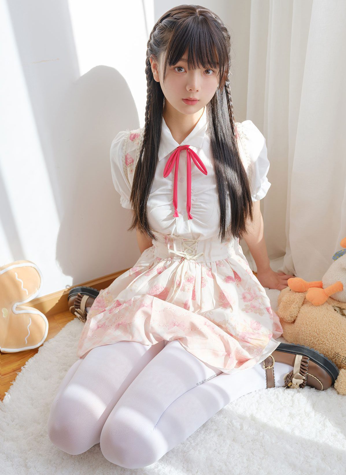 稚乖画册 夜夜 晴空07 白丝JK 81P1V