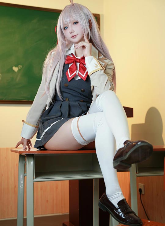 喜欢爱理吗 遮羞的邻座艾莉同学 30P